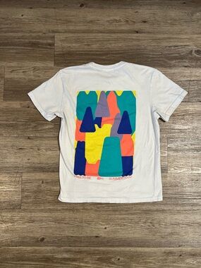 Re Inc T Shirt White Free to Be Multicolor Back Size XSmall